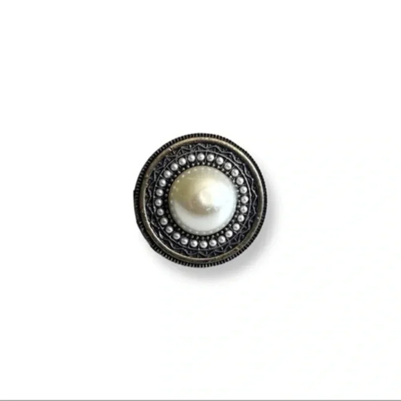 Jewelry - SOLD!! Huge 90s Vintage Statement Ring, Pearl Center Circular Costume Ring.